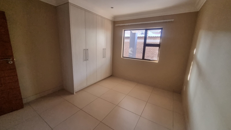 3 Bedroom Property for Sale in Heuwelsig Free State